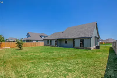 10316 Saddle Creek Road, Waco, TX 76708 - Photo 29