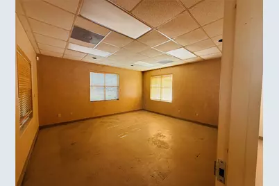 265 SE 1st Street, Paris, TX 75460 - Photo 9