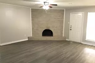 1302 Halifax St, Grand Prairie, TX 75050 - Photo 11