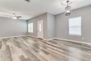 2017 S Montgomery St, Sherman, TX 75090 - Photo 7
