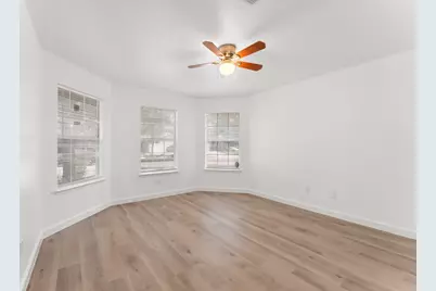 8471 Widgeon Way, Dallas, TX 75249 - Photo 9