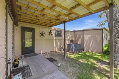 641 S Lamar Street, De Leon, TX 76444 - Photo 17