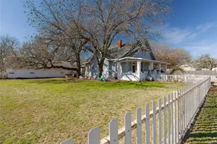 403 W Franklin St, Alvord, TX 76225 - Photo 1