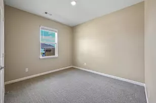 9609 Sierra Grande Dr, Fort Worth, TX 76140 - Photo 3
