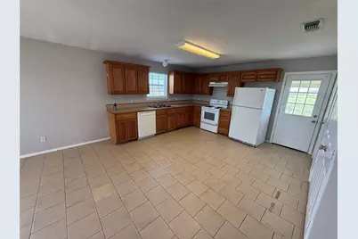 217 Blue Bell Court, Weatherford, TX 76088 - Photo 3