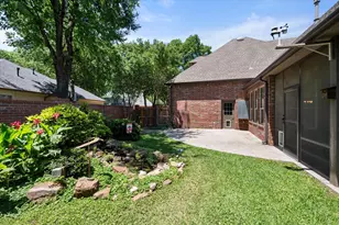 6100 Forest River Dr, Fort Worth, TX 76112 - Photo 33
