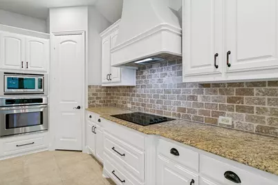 10248 Mustang Wells Drive, Fort Worth, TX 76126 - Photo 17