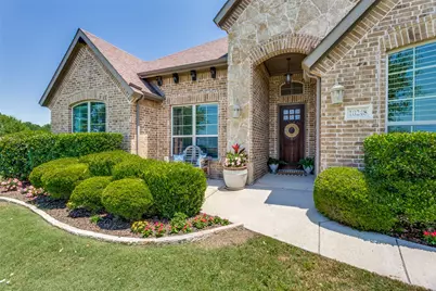 10248 Mustang Wells Drive, Fort Worth, TX 76126 - Photo 5