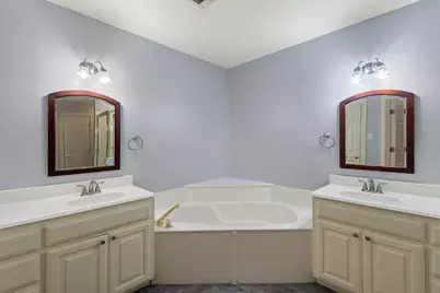 300 Kelli Circle, Sulphur Springs, TX 75482 - Photo 9