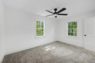1000 Schieffer Ave, Fort Worth, TX 76110 - Photo 11