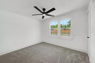 1000 Schieffer Ave, Fort Worth, TX 76110 - Photo 13