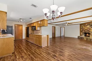 2100 Sandy Ln, Irving, TX 75060 - Photo 9