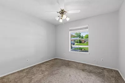 2100 Sandy Lane, Irving, TX 75060 - Photo 7