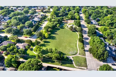1908 Edgewater Drive, Plano, TX 75075 - Photo 3