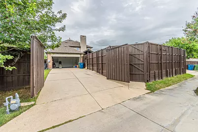 1440 Sunswept Terrace, Lewisville, TX 75077 - Photo 37