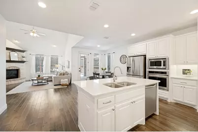 7913 Fossil Creek Trail, McKinney, TX 75071 - Photo 11