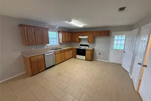 209 Blue Bell Ct, Weatherford, TX 76088 - Photo 5