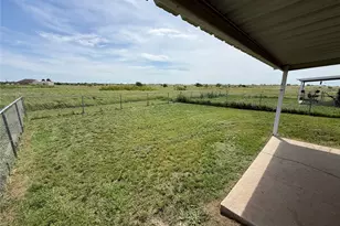 209 Blue Bell Ct, Weatherford, TX 76088 - Photo 1