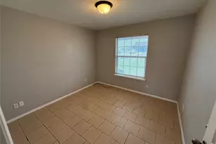 209 Blue Bell Ct, Weatherford, TX 76088 - Photo 11