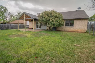 3825 Hackberry Lane, Bedford, TX 76021 - Photo 23