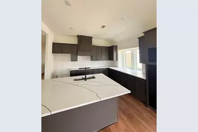819 Beverly Drive, Grapevine, TX 76051 - Photo 5