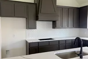 819 Beverly Dr, Grapevine, TX 76051 - Photo 3