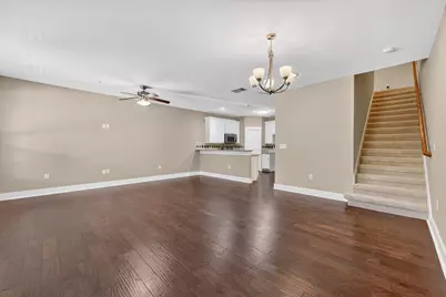 308 Lily Lane, Lewisville, TX 75057 - Photo 11