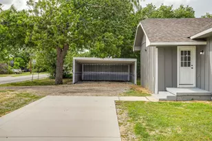 206 W 8th St, Venus, TX 76084 - Photo 5