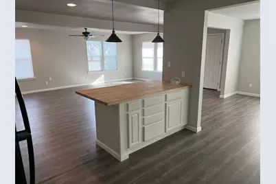 500 W Parkway Street #2, Denton, TX 76201 - Photo 5