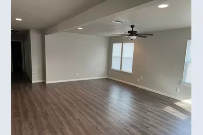 500 W Parkway Street #2, Denton, TX 76201 - Photo 3
