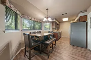 8105 Silverdale Dr, Dallas, TX 75232 - Photo 9