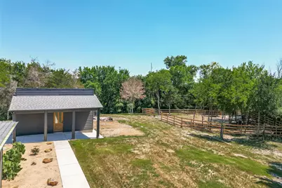 6401 Lyons Road, Garland, TX 75043 - Photo 37