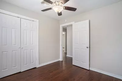 2009 Cloverdale Street, Arlington, TX 76010 - Photo 17