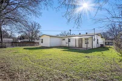 2009 Cloverdale Street, Arlington, TX 76010 - Photo 23