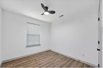 2107 Church Street #B, Greenville, TX 75401 - Photo 9