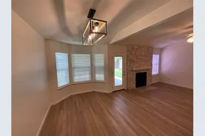 1729 Duster Circle, Arlington, TX 76018 - Photo 9