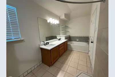 1729 Duster Circle, Arlington, TX 76018 - Photo 19
