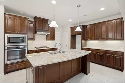 401 Palamedes Street, Lewisville, TX 75056 - Photo 9