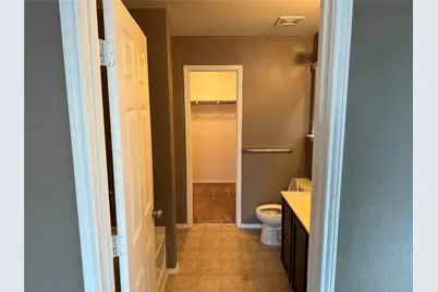 805 Underhill Drive, Arlington, TX 76002 - Photo 3