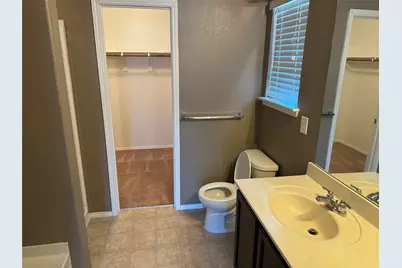 805 Underhill Drive, Arlington, TX 76002 - Photo 29