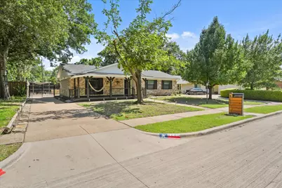 2795 Beechmont Drive, Dallas, TX 75228 - Photo 3