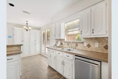 177 Simmons Drive, Coppell, TX 75019 - Photo 7