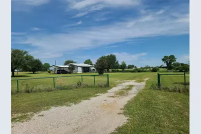 1244 County Road 4680, Boyd, TX 76023 - Photo 3