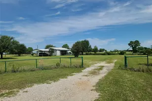1244 Co Rd 4680, Boyd, TX 76023 - Photo 3