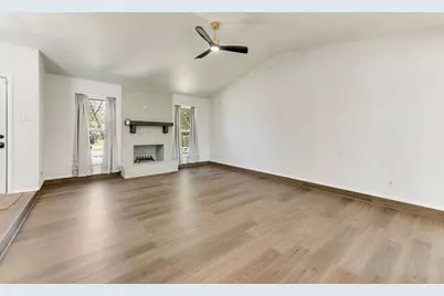 1656 Glenhill Lane, Lewisville, TX 75077 - Photo 7