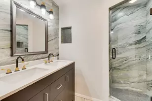 1656 Glenhill Ln, Lewisville, TX 75077 - Photo 17