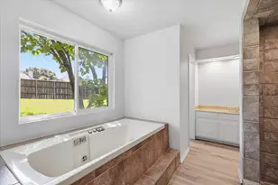 2625 Ramblewood Dr, Carrollton, TX 75006 - Photo 23