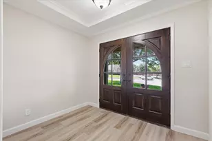 2625 Ramblewood Dr, Carrollton, TX 75006 - Photo 7