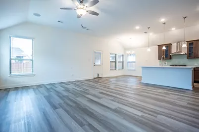 8101 Meadow Valley Drive, McKinney, TX 75071 - Photo 11