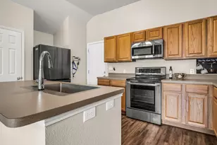 801 Lake Forest Trl, Little Elm, TX 75068 - Photo 15